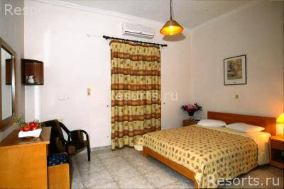 Koukounaria Villa Hotel 16
